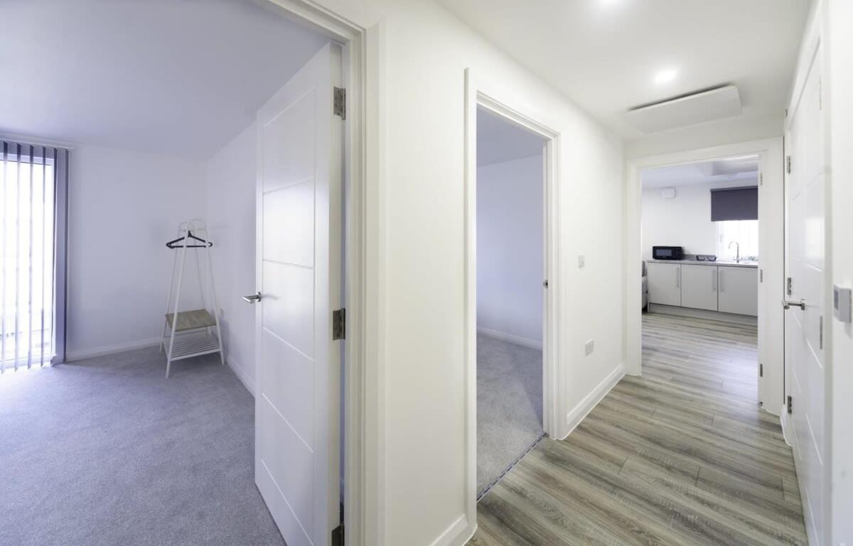 Modern And Bright 2 Bed Apartment In Ashford Ashford  Exterior photo