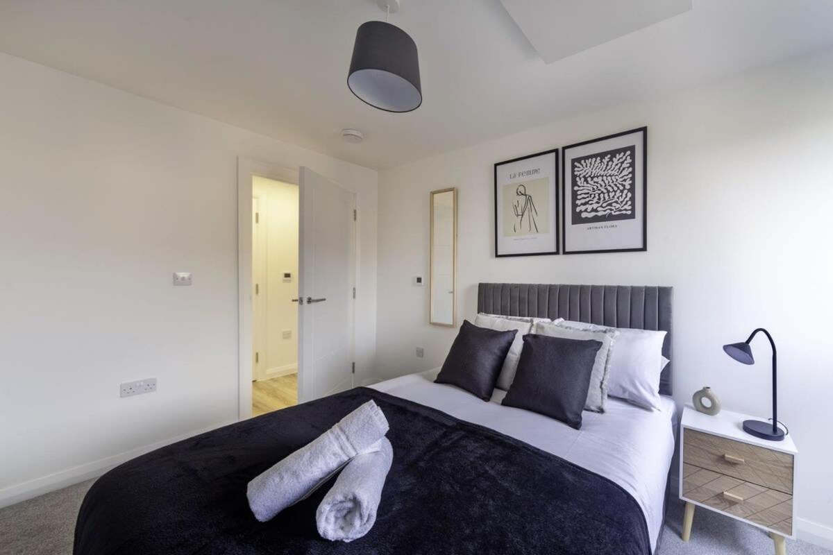 Modern And Bright 2 Bed Apartment In Ashford Ashford  Exterior photo